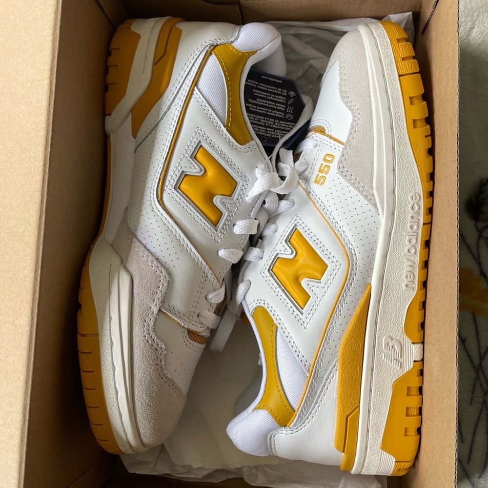 New Balance 550